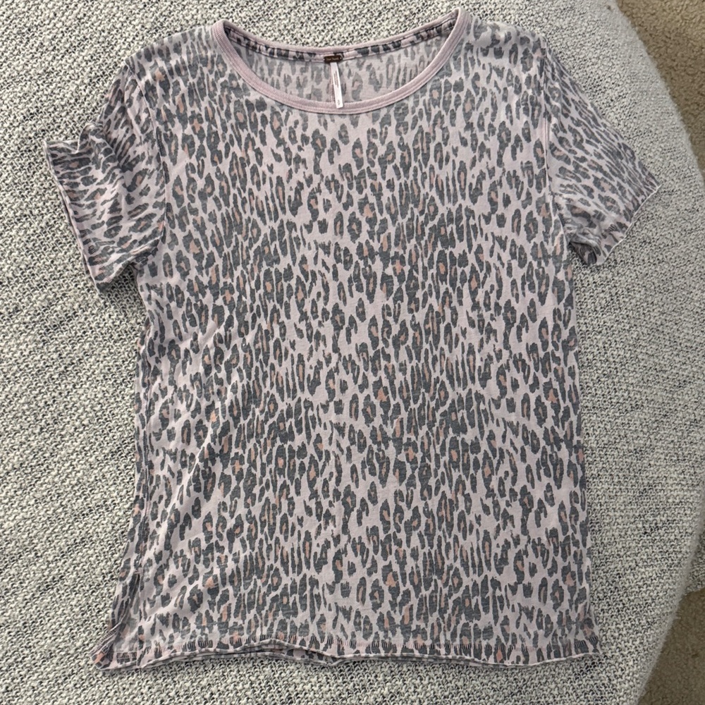 Free People Gray and Pink Leopard Print Tee size small
